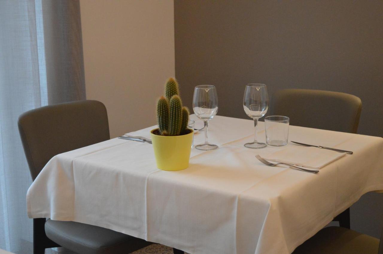 Albergo Ristorante Da Neni モーリ エクステリア 写真