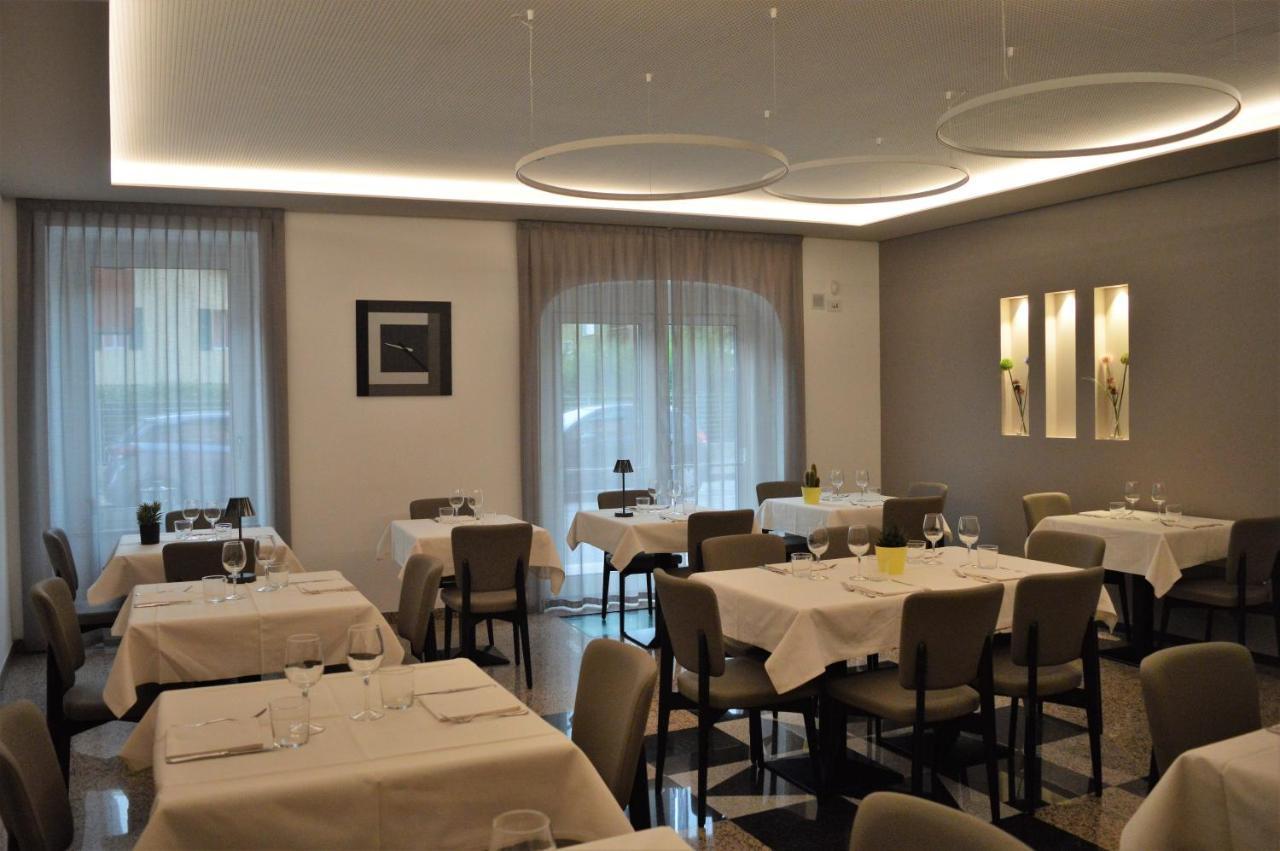 Albergo Ristorante Da Neni モーリ エクステリア 写真