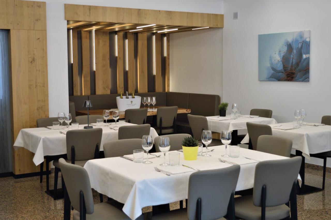 Albergo Ristorante Da Neni モーリ エクステリア 写真