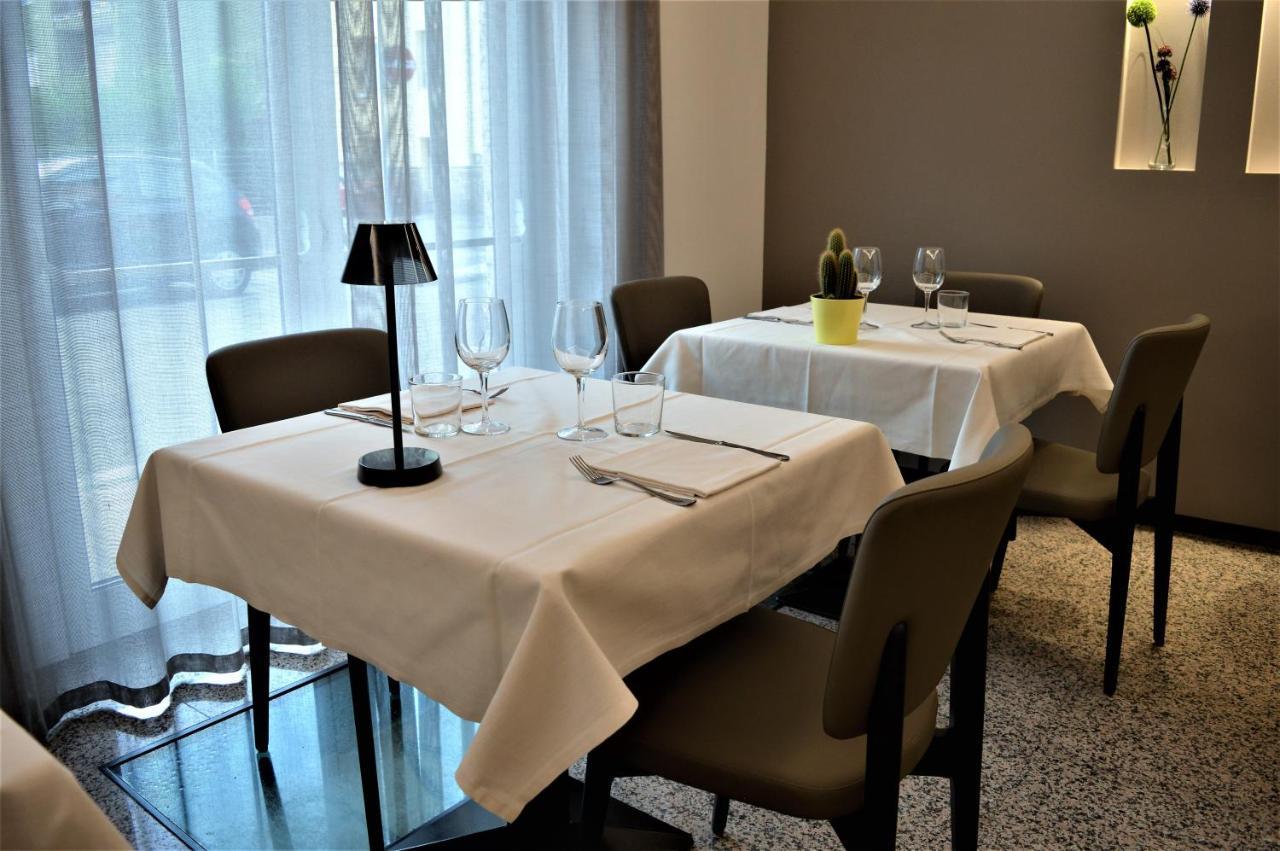 Albergo Ristorante Da Neni モーリ エクステリア 写真
