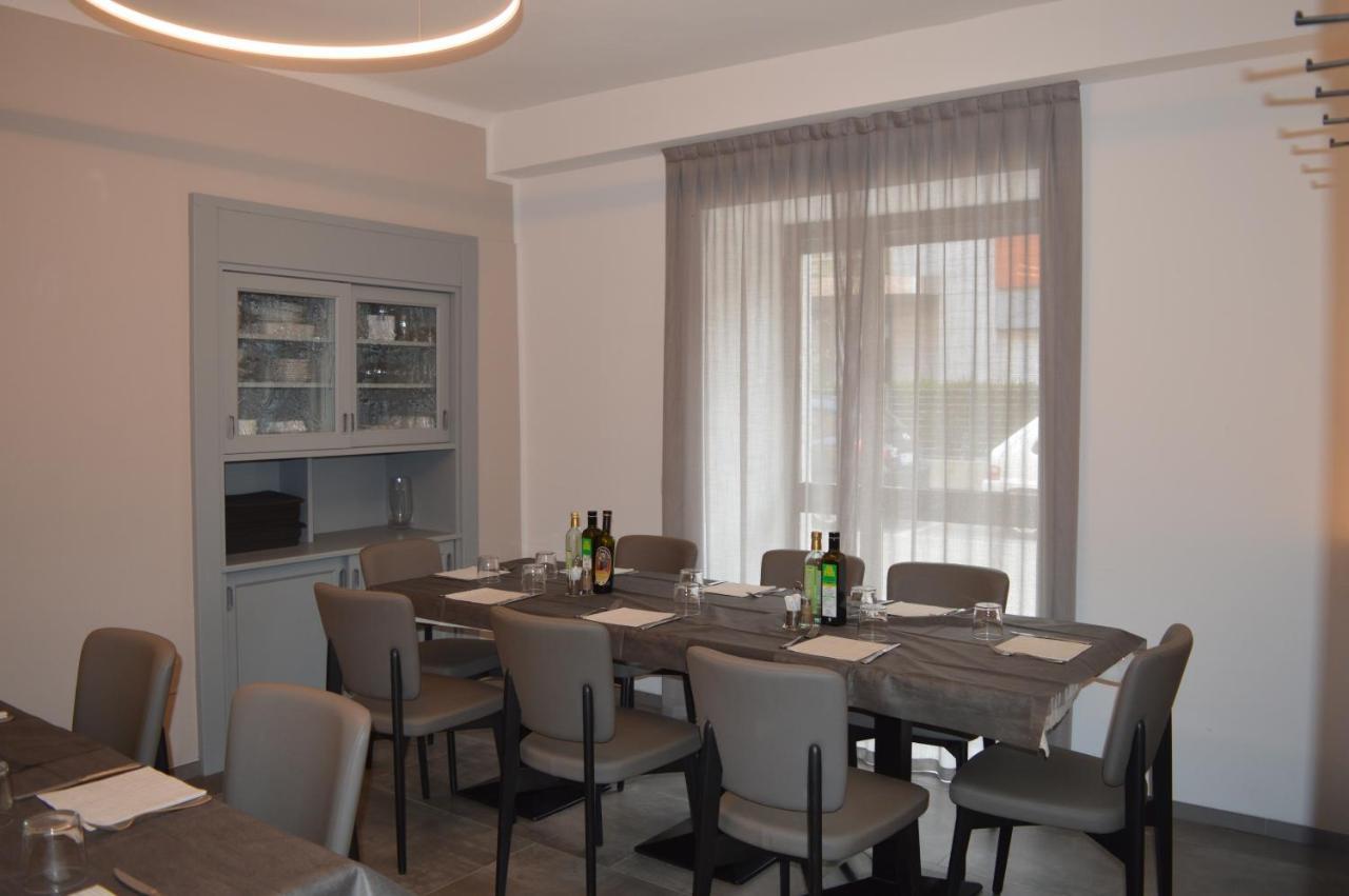 Albergo Ristorante Da Neni モーリ エクステリア 写真