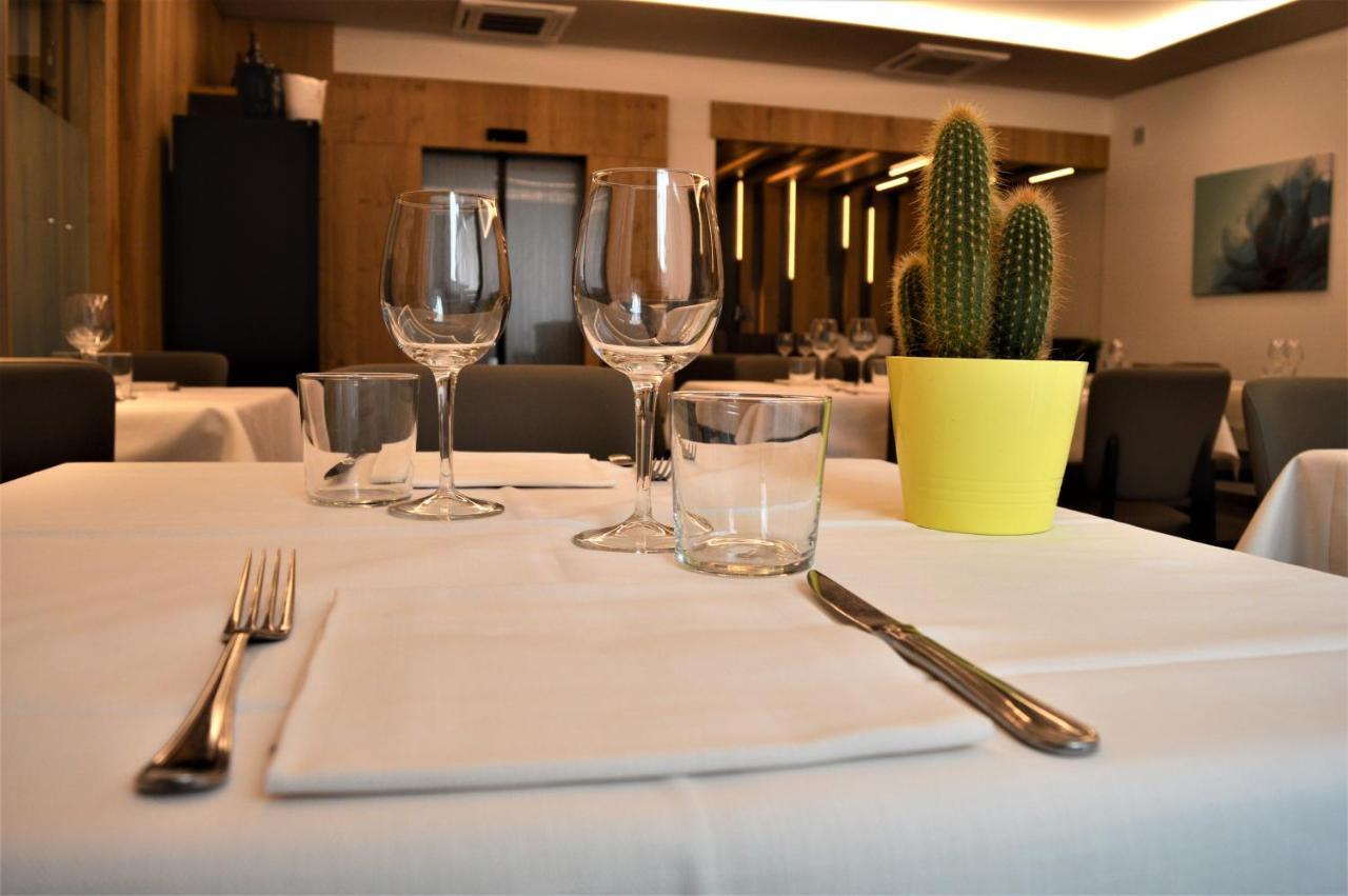 Albergo Ristorante Da Neni モーリ エクステリア 写真