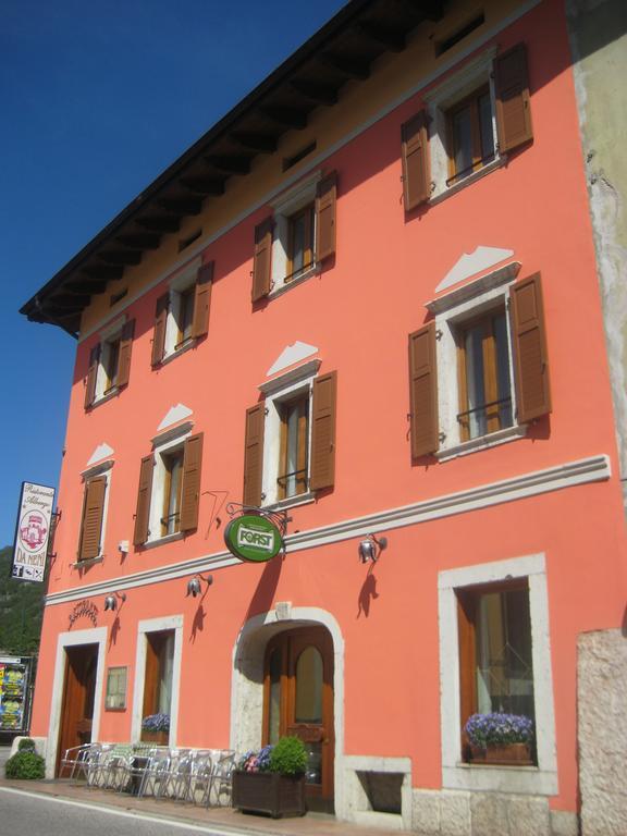 Albergo Ristorante Da Neni モーリ エクステリア 写真